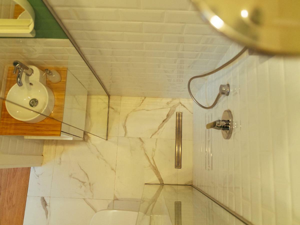 Boutique Luxury Flats - La Maison Du Petit Paris Bucarest Exterior foto